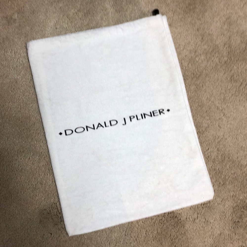Donald J Pliner dust jacket